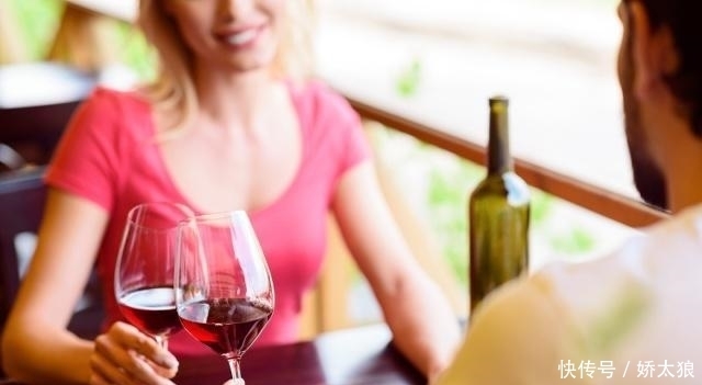 常生活中|有脂肪肝的人,改掉3个习惯,多吃2种食物,或许脂肪肝慢慢消失