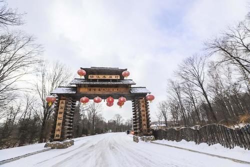 白山抚松藏着个“木屋村落”，落泪的风景连绵，去这里返璞归真吧