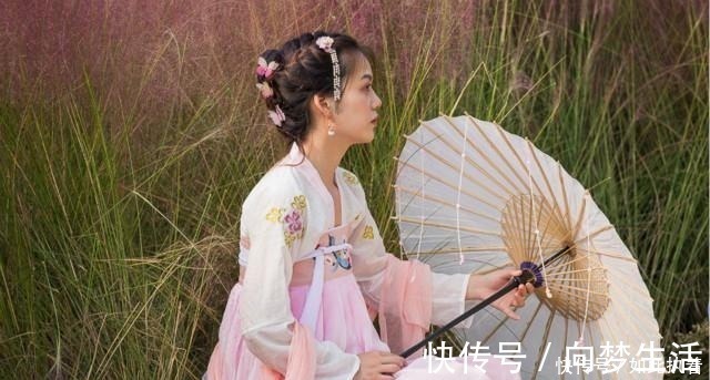 女四书|她年轻守寡,地位堪比孔子,造就千万烈女,却被称为历史罪人!