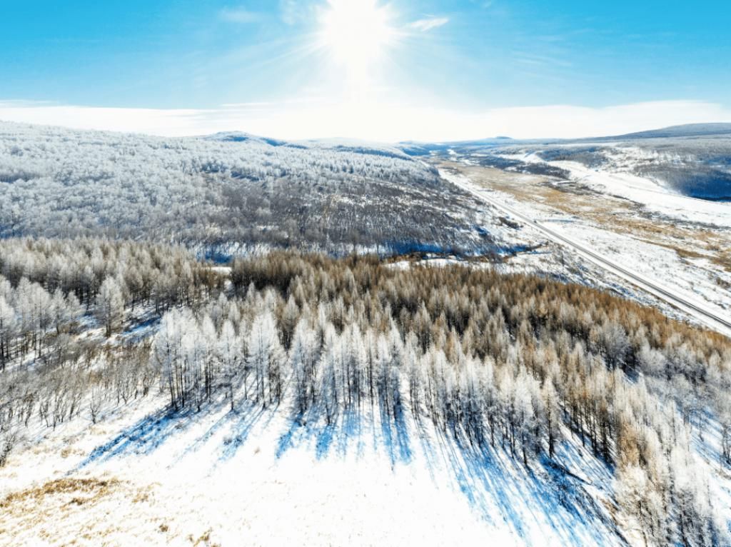 凝霜|凝霜挂雪白狼峰雾凇迎客来