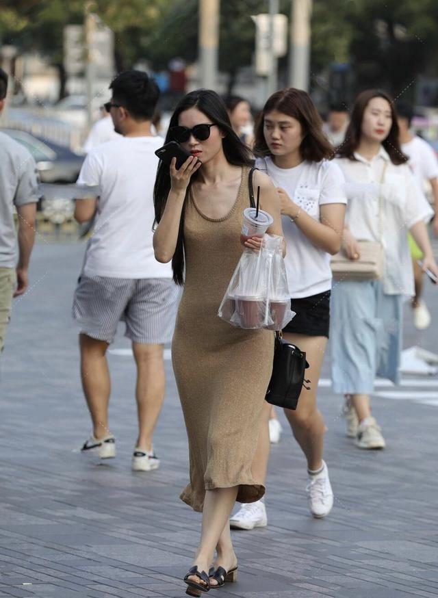 半身裙 肚子“有肉”让人苦恼,日常搭配尽量少穿,都是为了你好!