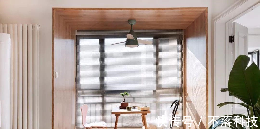 家务区|阳台改成休闲区,又热又晒、还怕漏水?衣服也没地晾?谁说的!
