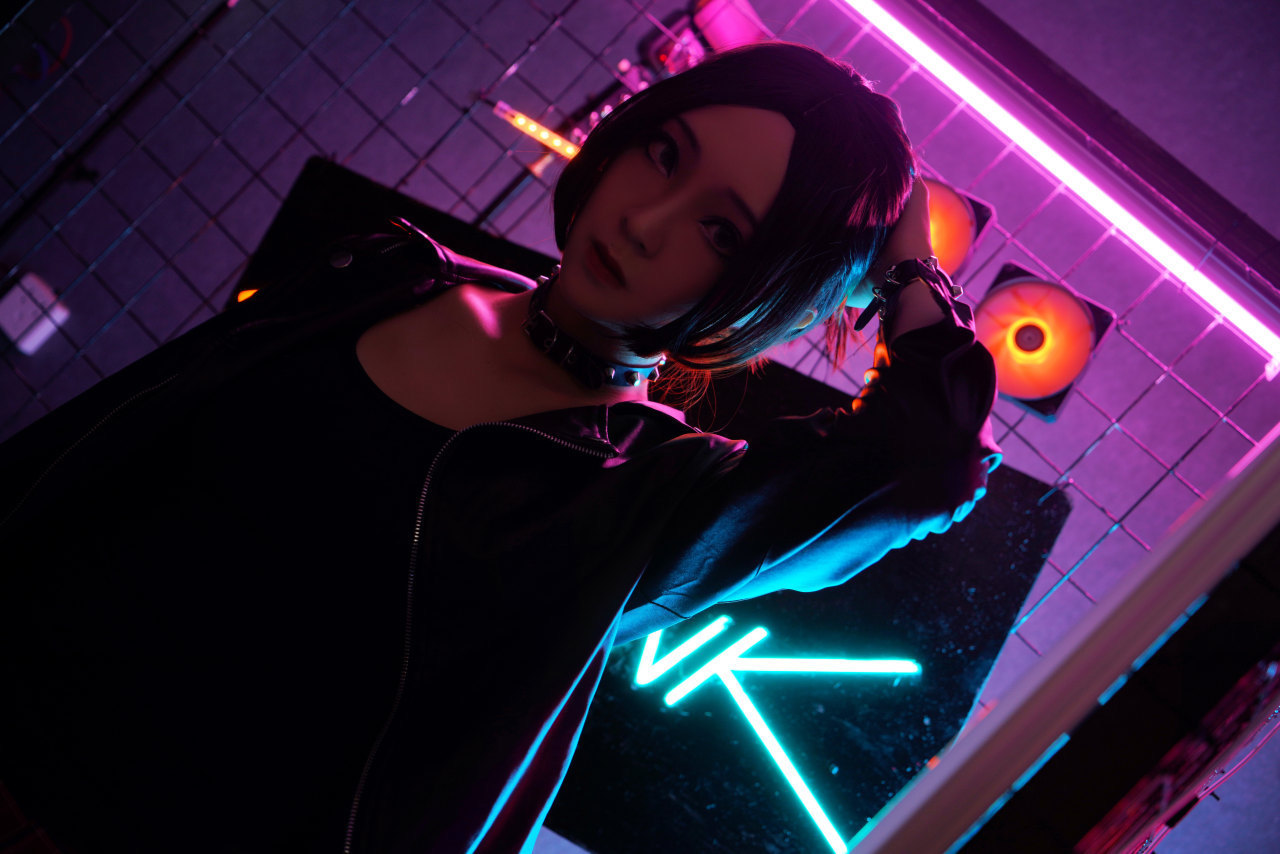 冷酷|cos:NANA大崎娜娜,展现经典冷酷气质