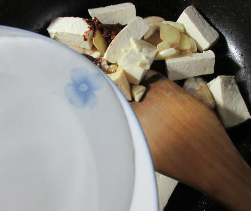 不贵|“它”比鲫鱼刺少,比黑鱼营养,比甲鱼肉多,价格不贵却很少有卖