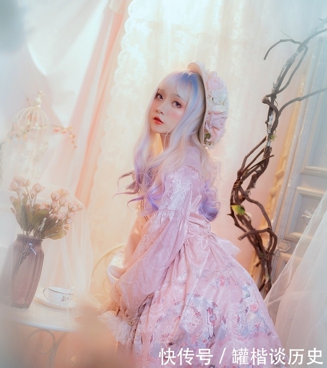 LOLITA装扮——粉红少女粉洛丽塔cosplay