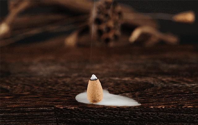 回家|家有烧完的香灰?用途太赞了,现在清楚为时不晚,回家找出来