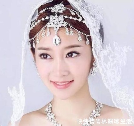 皮肤|关于痘印的4个误区,可得认清,做错小心皮肤变得越来越差