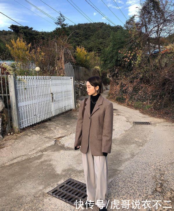 清冷简约的ins风春装值得拥有，舒适又清爽，让人一眼就爱上