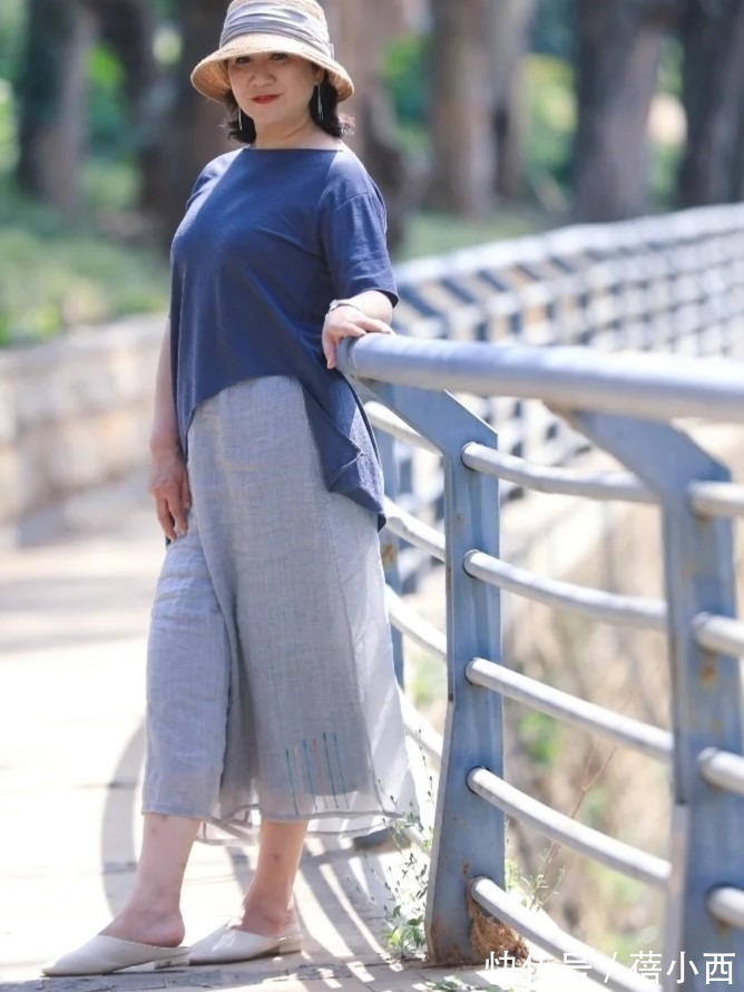 阔腿裤|40+富态女人要懂得给穿搭做减法,无需繁琐,这样穿简约且高级