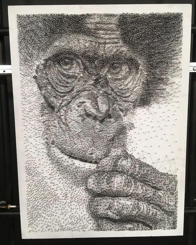 艺术家@他的素描画,乍看没什么特别之处,放大看细节服气了