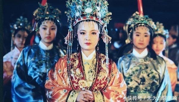 人认为元春|害死元春的真凶是谁原来是常年潜伏在身边的他,连凤姐都被骗了