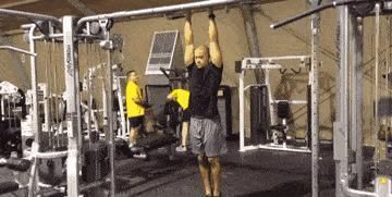 平坦|身材不胖下腹却隆起,针对下腹部做锻炼,练出有型的腹肌