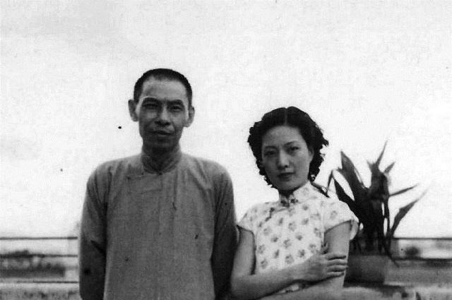 父亲是“中国黑帮老大”,母亲是知名京剧演员,今去世才被人熟知