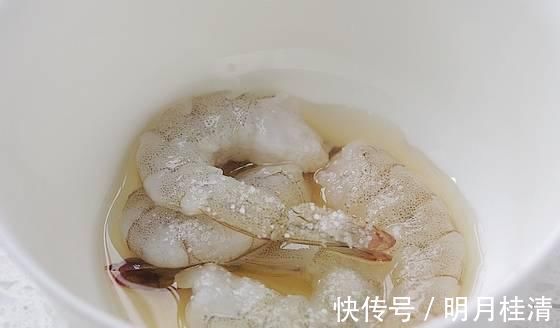 蒸鸡蛋羹万万不可直接加水多加“这一步”鸡蛋滑嫩没蜂窝