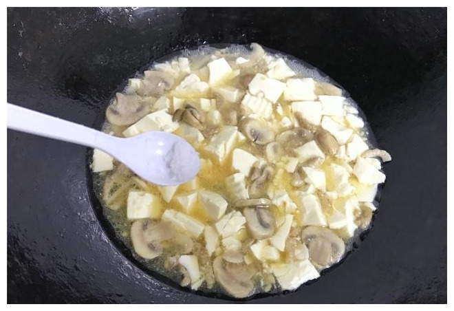 豆腐这么做真鲜，孩子隔三差五就想吃，营养低脂，做法超简单