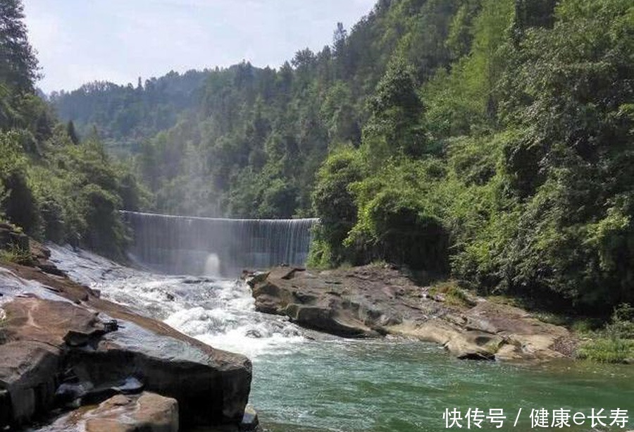  种地方|在水流很急的地方怎么钓鱼三种应对方式，不愁钓不到鱼