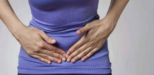 肚臍里面黑色的“泥”是什么,能用手摳嗎?希望你不要搞錯了