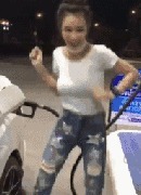 |搞笑GIF:今天给大家展示一下 什么叫做做贼心虚