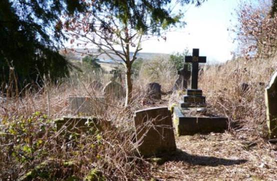 坏人&无家可归的古代人到了晚上时,为何宁宿荒坟,也不愿住进古庙