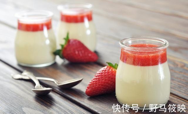 酸奶是早上喝还是晚上喝营养师喝酸奶的2个时间点今天才知道