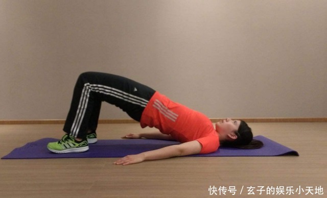 排尿|男人晨起有4种表现，前列腺或已“伤痕累累”，医生：早些改掉