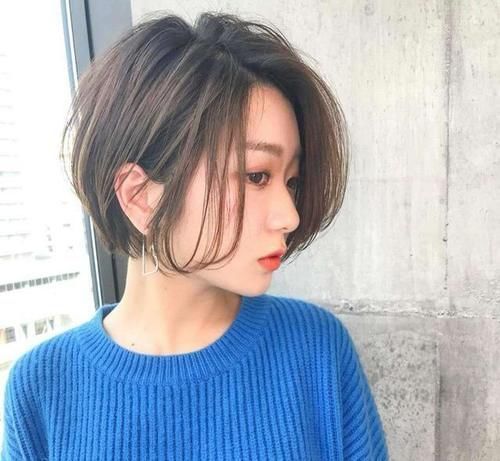 皮肤|什么发型减龄又时尚?试试这三种柔卷发,简单随意又显皮肤白