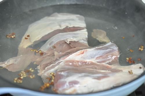 新年的餐桌上不能少了它，提前做好冻起来，吃时一切一蒸就好了