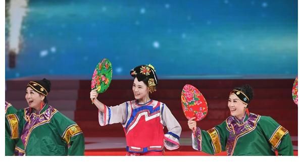 宋雅萌|清原女孩綻放嘹亮歌聲，繁星互娛歌手宋雅萌圓夢《星光大道》舞臺