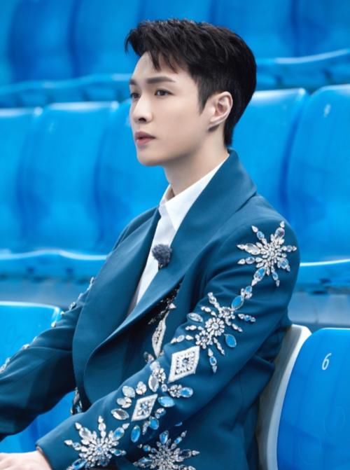 《向往5》曝光常驻MC人选,彭昱畅依旧常驻,但这次他也来了