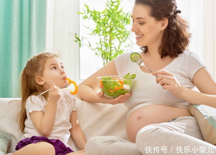 吃水果|怀孕期间该怎么吃水果？孕妇要避免成为“糖妈妈”，饮食需多注意