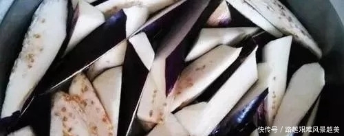炒茄子先放油，简直“大错特错”