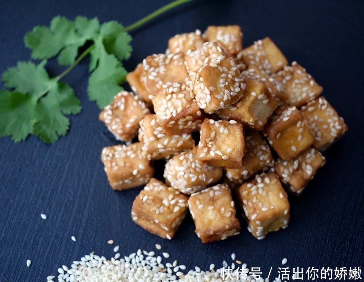 冬天不妨多吃三种食物，营养丰富、补益身体，好吃又健康，试试吧