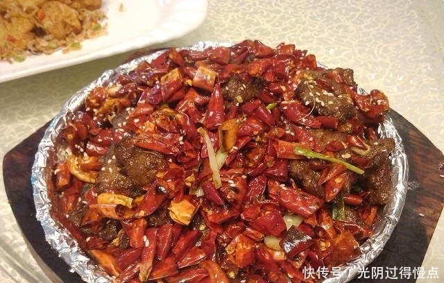 汤汁|最下饭的10种盖浇饭，吃饱了看着都会饿，最后4个最实惠