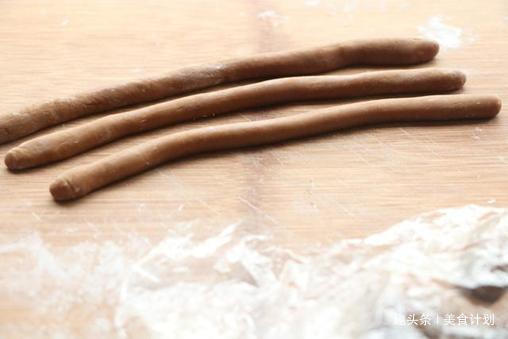 牛奶别总直接喝，在家轻松做特色美食，味道香醇可口，孩子的最爱