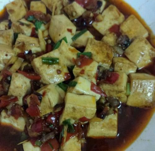 美食推荐：乾坤土甲鱼，杂蔬肉片煲，莴笋炒鸡肉，麻婆豆腐的做法