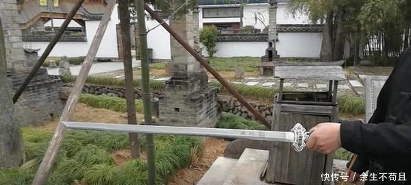 鄢陵#最被低估的两种中国古代战刀,刀型流畅,杀伤力强大,不输唐刀!