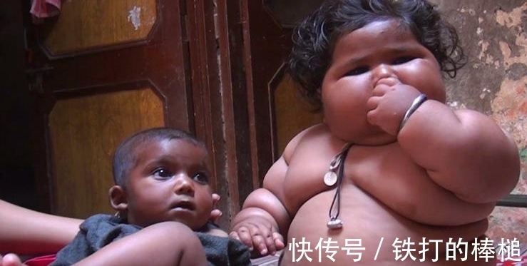 父母|直击印度巨型“女神童”,一岁的她吃穷父母,父亲对她又爱又怕!