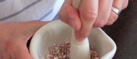 花友们|6月底养茉莉、三角梅,盆里扔“2种料”,根壮叶绿,花量特别大