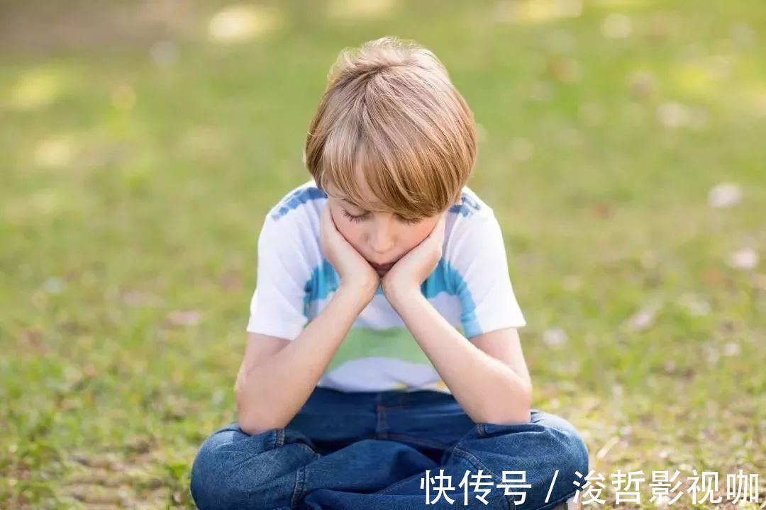 场合|批评孩子也分时机教育孩子要“看场合,讲时机”才能起大作用