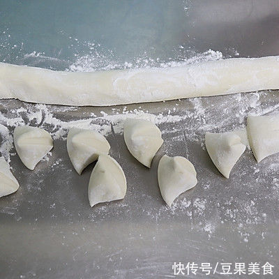 学会在家做南瓜虾皮包子两吃，再也不用出门买了