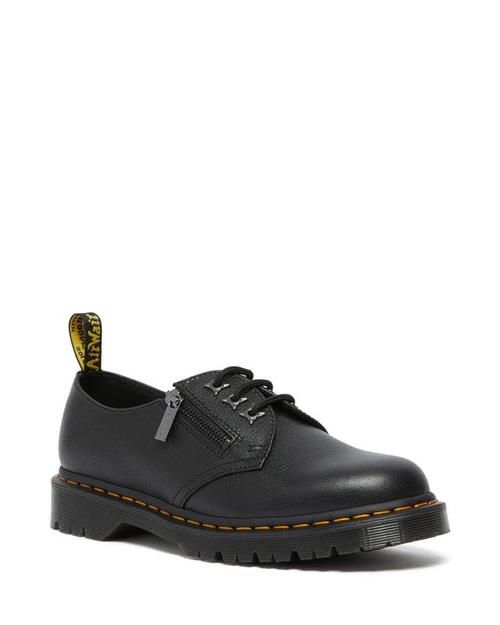 DR. MARTENS 1461鞋款60周年Dr. Martens发布经典原创鞋款的全新款式