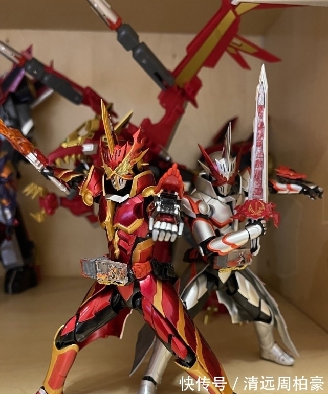 龙纹|假面骑士:圣刃龙纹骑士换色重涂,网友出双倍价格送女友却遭拒绝