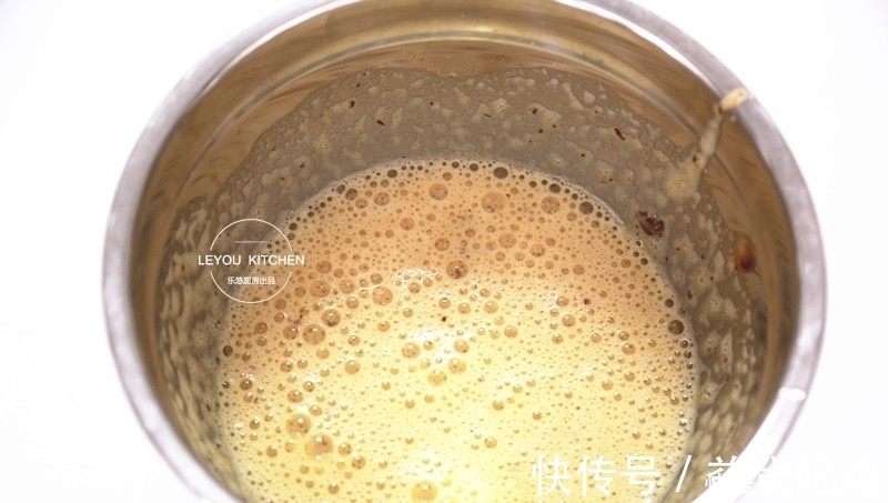 枣糕|想吃枣糕，用电饭锅就能做，不用打发，不用发酵，拌好面糊就入锅