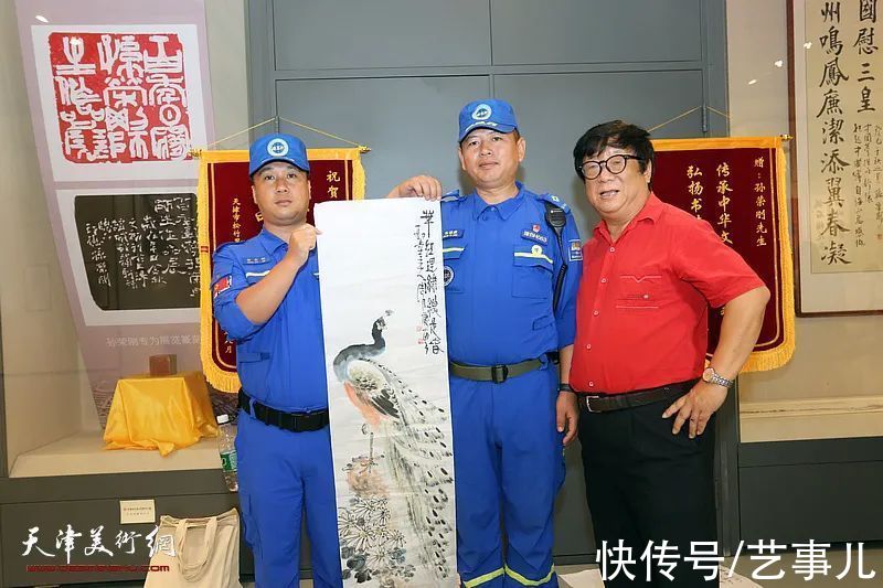 蓝天救援队|孙荣刚师生展滨海圆满收官呈两大看点：书画致敬英雄 收李建华为徒