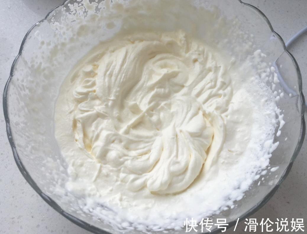 生日蛋糕|教你用牛奶做奶油，健康美味，2分钟学会，再也不用出去买了