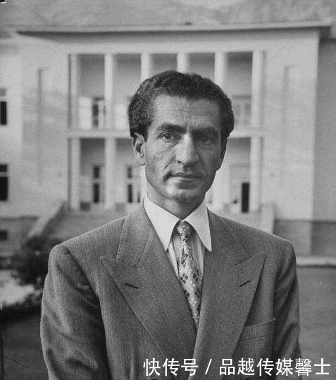 教士阶层|巴列维到底为何要进行白色革命？其实都是为了保命