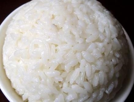 大米|煮大米饭时,加入一把此物,血管不堵塞,祛皱抗衰老,不可错过