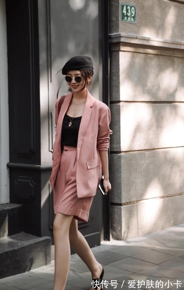 气质|女人到了中年,放弃T恤搭配小黑裤!学三木博主这样穿,高级气质