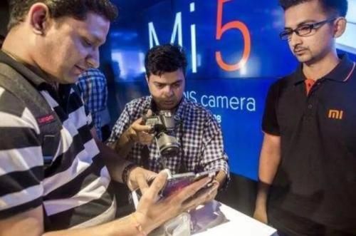 华为|全球手机市场加速洗牌：苹果无缘前三，华为稳居第二，黑马出现