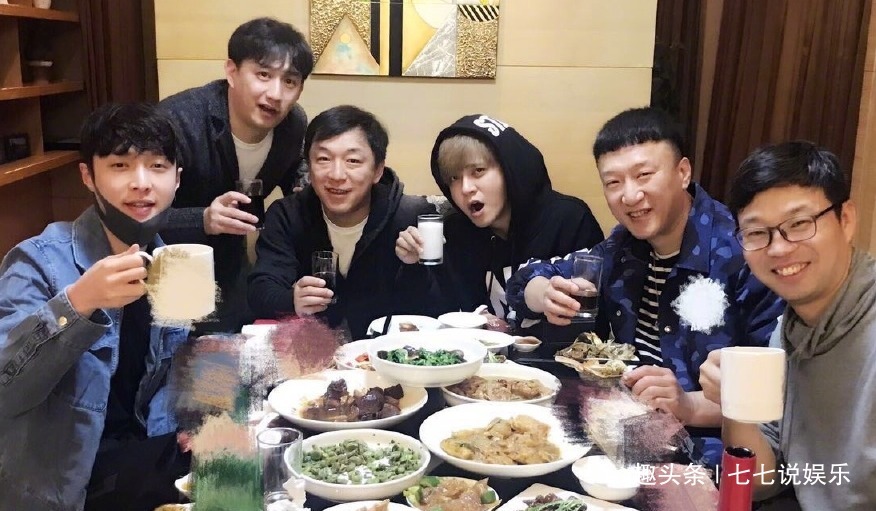 向往的生活黃磊做飯速度跟不上,節(jié)目組又悄悄為嘉賓點(diǎn)外賣